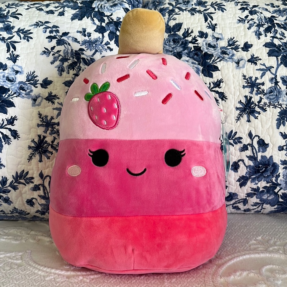🍓 Squishmallows PAMA the CAKE POP with STRAWBERRY 🍓 NWT 10” FIRST TO MARKET
